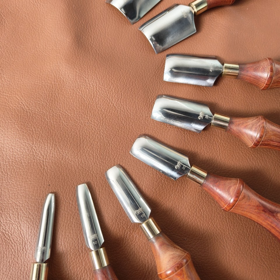 手作り革細工用ツール、手押し式丸めナイフ、浅型丸型革裁断カッ - Leatherwork Hand Press のレビューと価格