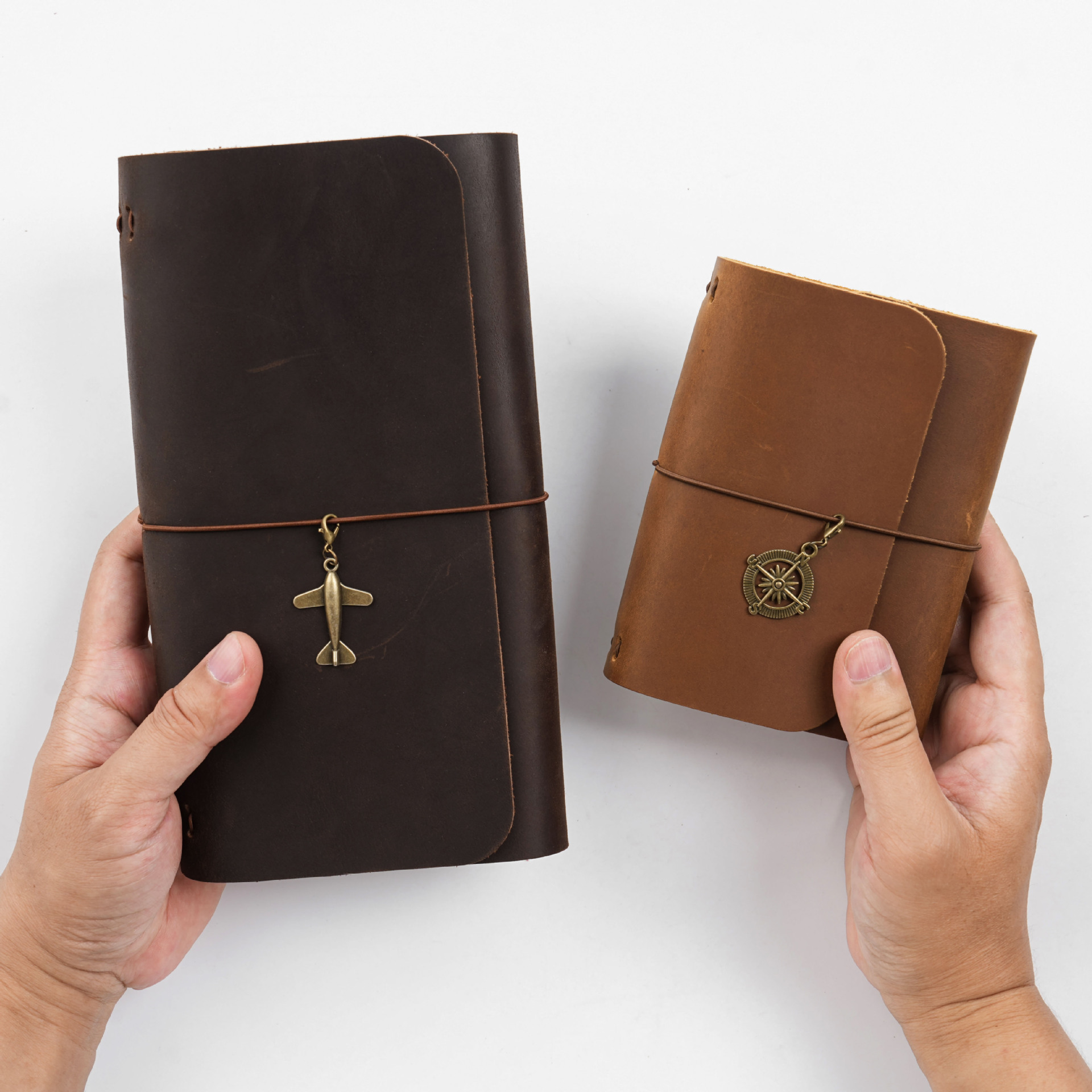 新着トリプルフォールド TN トラベラーズノート本牛革ヴィン - Leather Work Notebook のレビューと価格