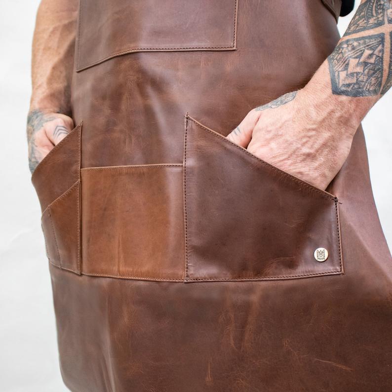 カスタマイズ可能なロゴ入り、洗濯可能な革製、防水・耐油性、厚 - Leatherwork Tattoo のレビューと価格